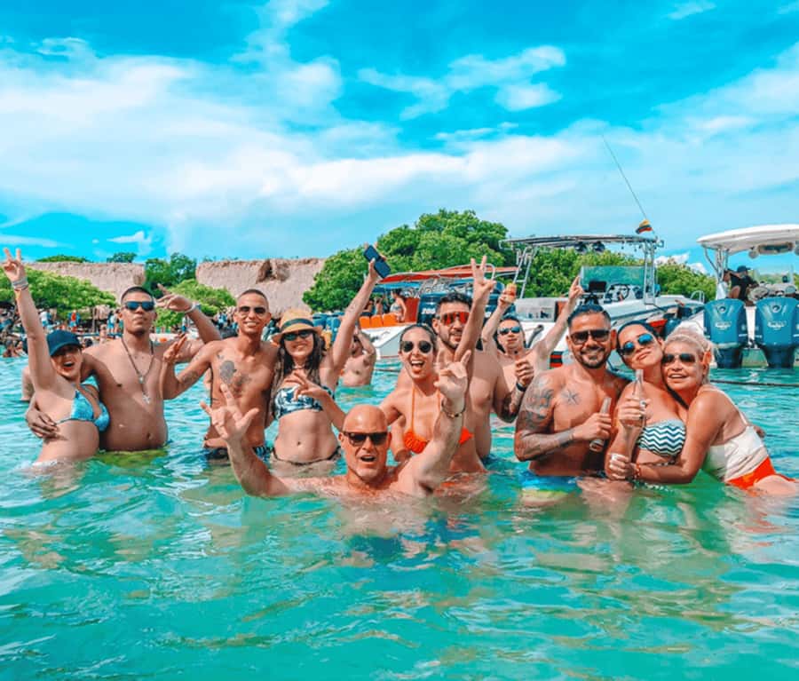 Cartagena: 4 Island Day Trip by Boat and Caribbean Lunch - Leaving Muelle de la Bodeguita by speedboat