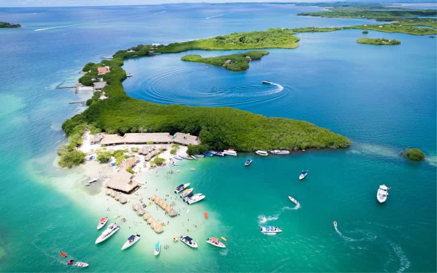 Cartagena: 5 Island Boat Tour with Night Bioluminescent Stop - Bocachica Fort and the First Coastal Views