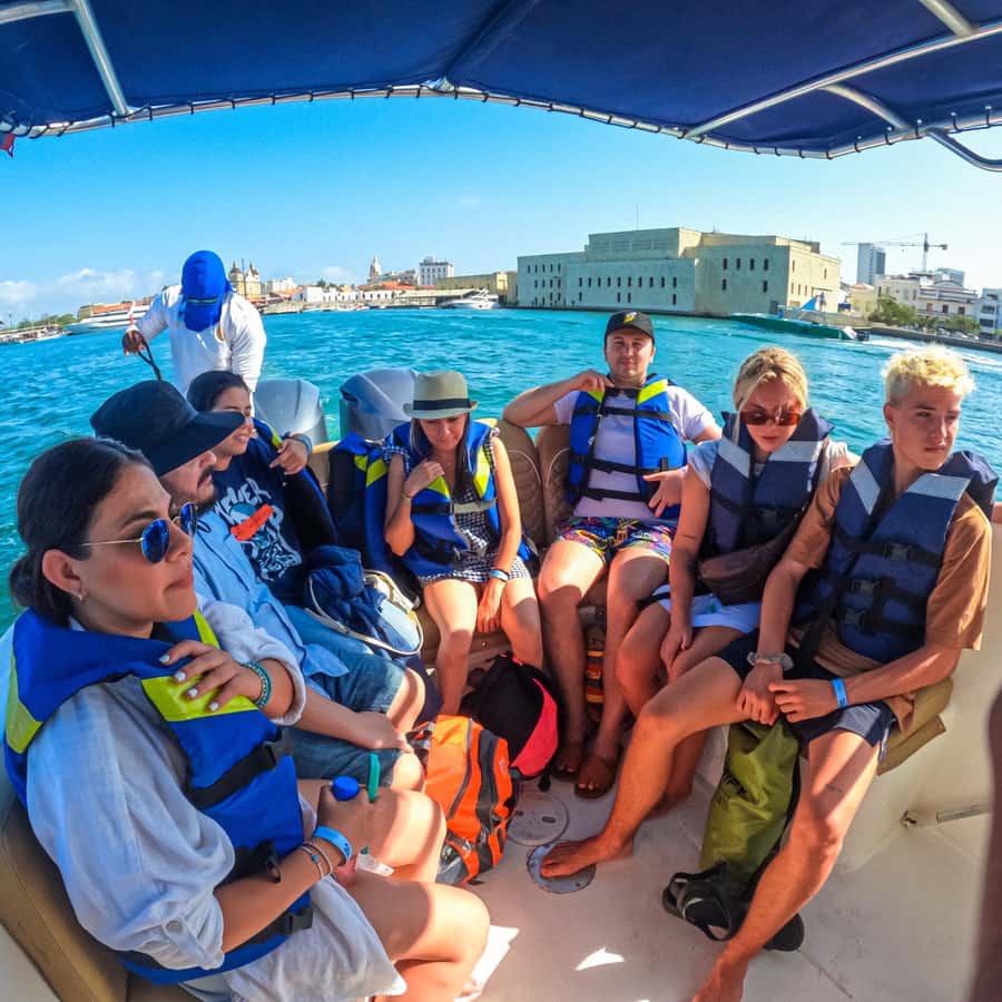 Cartagena: 5 Island Boat Tour with Night Bioluminescent Stop - Isla Grande and the Coral Water