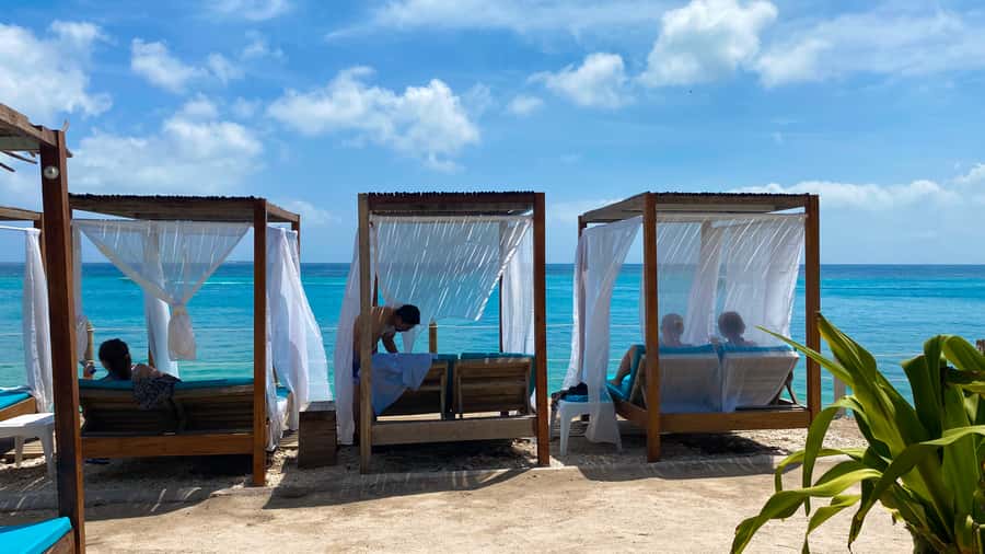 Cartagena: 5-Island Trip by Boat with Lunch and Snorkeling - Snorkeling around Isla Grande