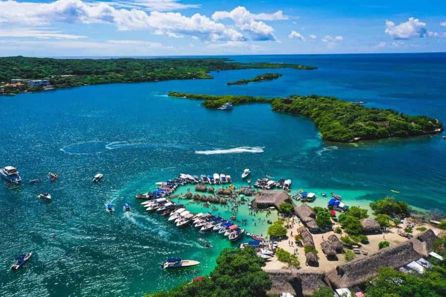 Cartagena: 5 Rosario Islands, Full party with drinks, Snorkeling and lunch - Cholón, where the party takes over