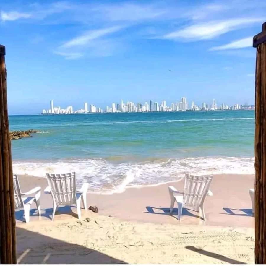 Cartagena: BEACH DAY ON TIERRA BOMBA ISLAND PUNTARENA - Finding the pier behind Nuevo Hospital de Bocagrande