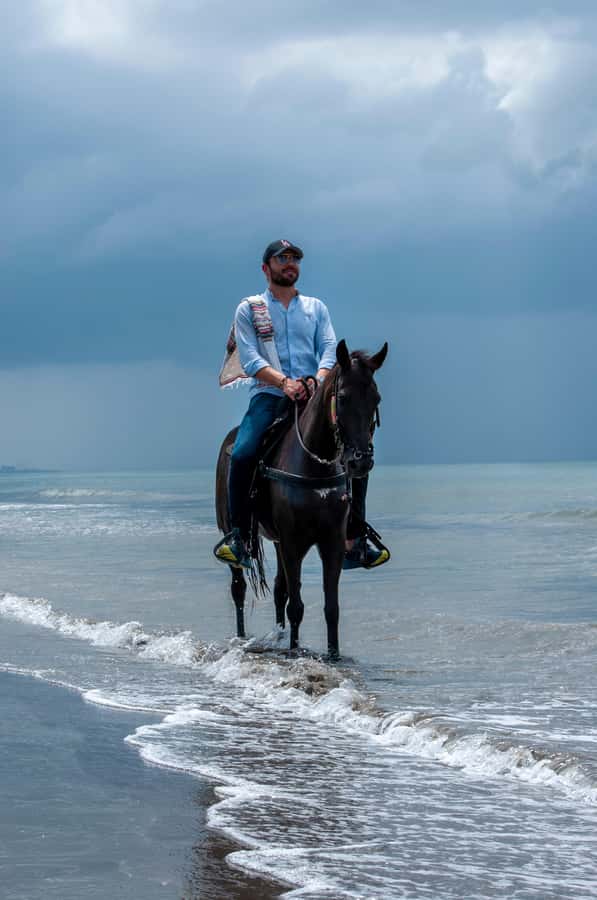 Cartagena: Beach Horse Ride and Colombian Equestrian Culture - Practical advice for a smoother ride