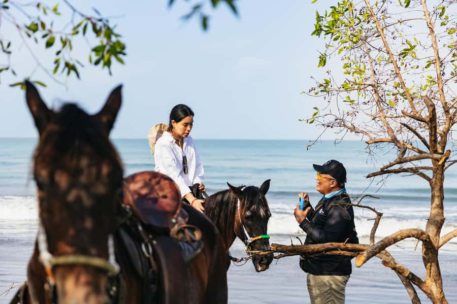 Cartagena: Beach Horse Ride and Colombian Equestrian Culture - Photos without stopping the ride