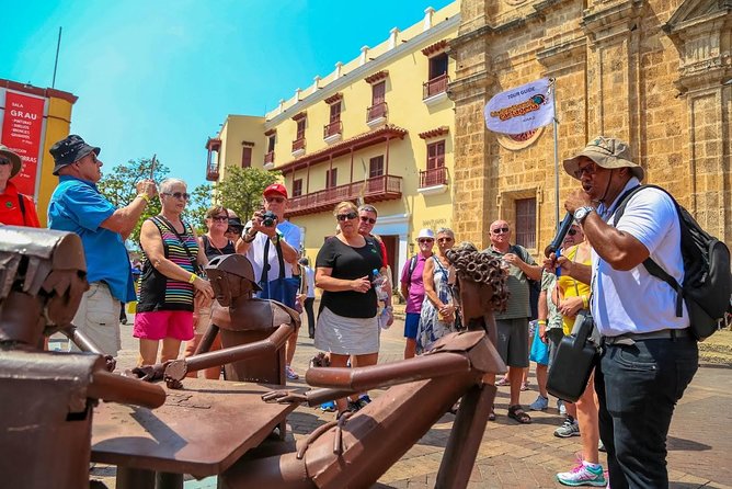Cartagena: City Tour Hop On Hop Off - Bus Turistico de 2 pisos - Starting at Muelle de la Bodeguita