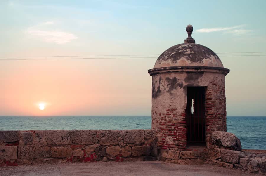 Cartagena City Tour with San Felipe Castle & Old Town Walk - Who should book this Cartagena tour?