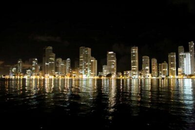 Cruise by the Bay with Dinner and Wine