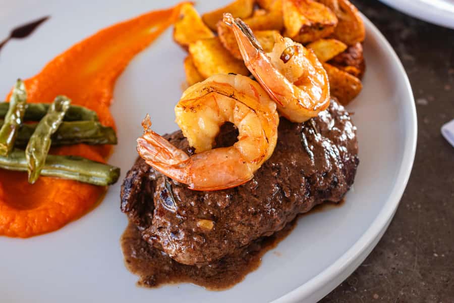 Cartagena: Cruise by the Bay with Dinner and Wine - Is $70 a fair price?