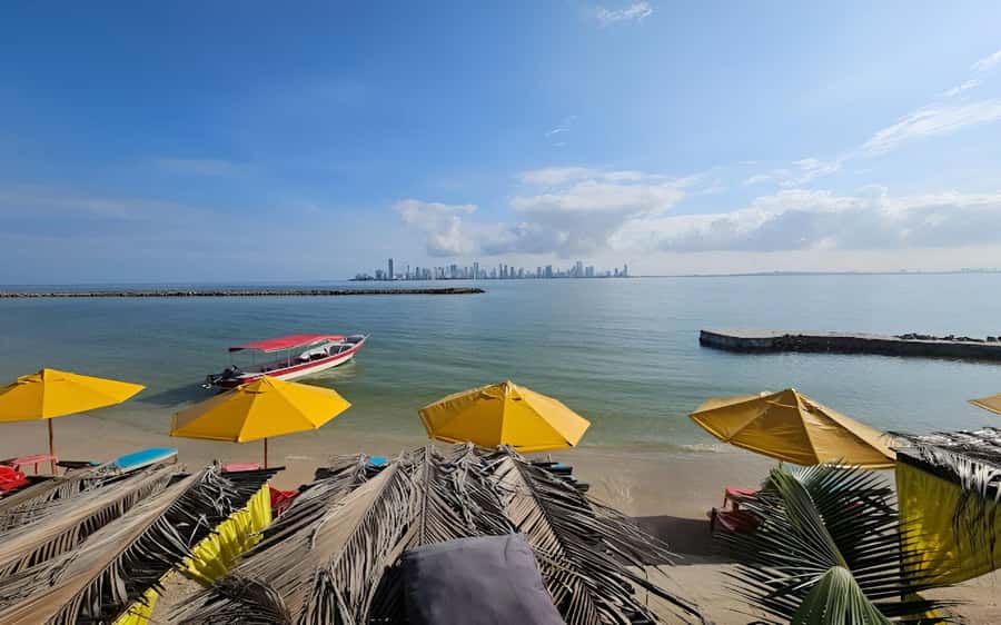 Cartagena: Day Tour to Tierra Bomba Island - The 15-minute speedboat crossing