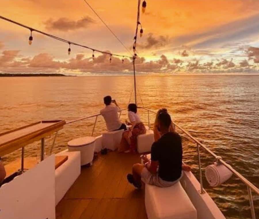 Cartagena de Indias: Sunset Cruise Open Bar with Dance Show - Why this Cartagena cruise works best at sunset