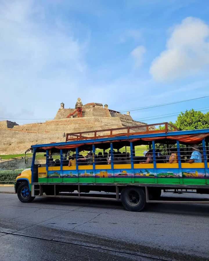 Cartagena: Explore with a city tour aboard a typical "chiva". - Key points at a glance