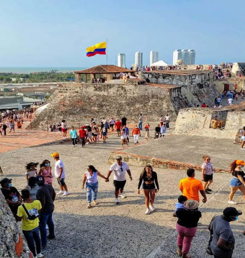 Cartagena: Explore with a city tour aboard a typical "chiva". - The Cartagena Letters and a proper photo break
