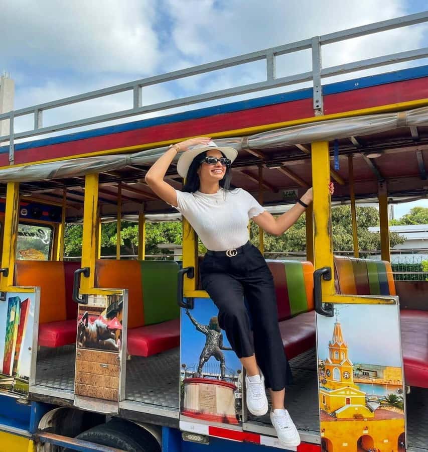 Cartagena: Explore with a city tour aboard a typical "chiva". - San Felipe Castle, the tour’s main historical stop