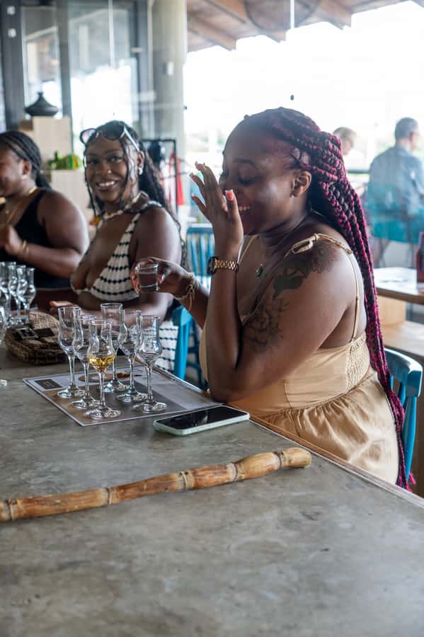 Cartagena: Express Rum and Chocolate Tasting Experience - Key points at a glance