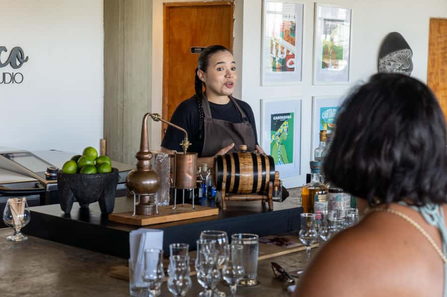 Cartagena: Express Rum and Chocolate Tasting Experience - The first lesson: how Colombian rum is made