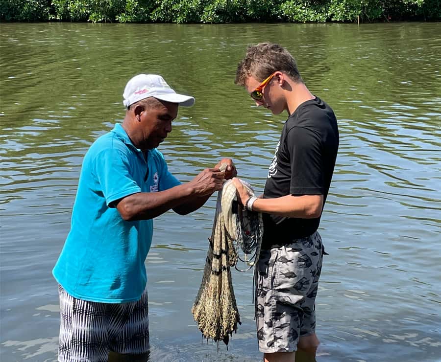 Cartagena Fishing, Crabbing, Birdwatching Experience + Lunch - Birdwatching among more than 300 species