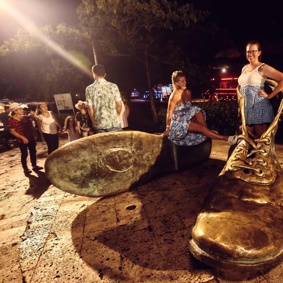 Cartagena: Funny PartyBus with dance floor and good music! - Is $26 a fair price?
