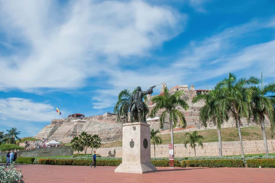 Cartagena: Guided Tour, with La Popa Convent, and San Felipe - Starting around Cartagena Bay and the Clock Tower