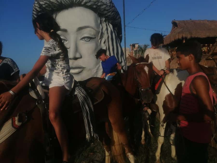 Cartagena: Horse Riding on the Beach with Photos and Lunch - Transport: getting there and getting back