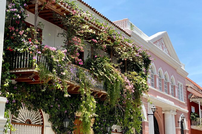Cartagena Instagrammable History - Two hours through Cartagena’s old streets