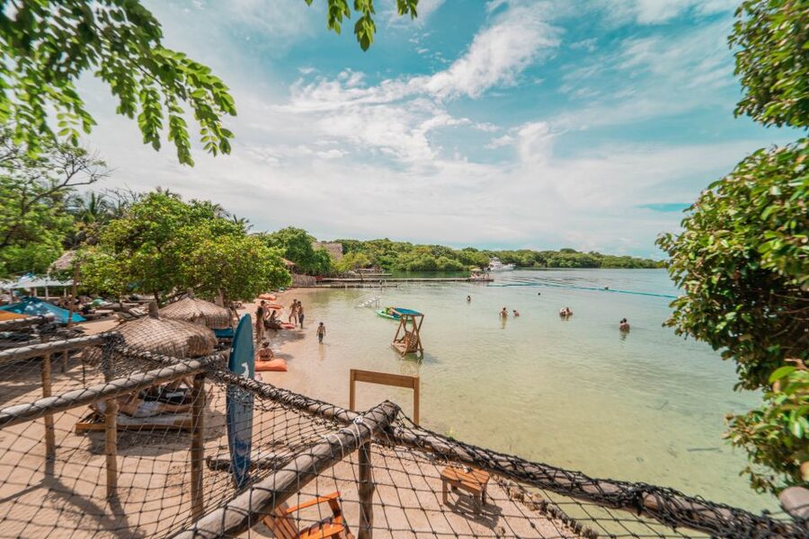 Cartagena: Islabela Islands Boat Trip with Lunch & Cocktail - How the $94 price compares with the experience