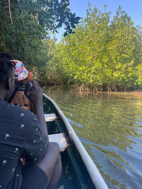 Cartagena: Mangrove Eco Tour & Fishing with Transportation - Fisherman Island and the community’s daily life
