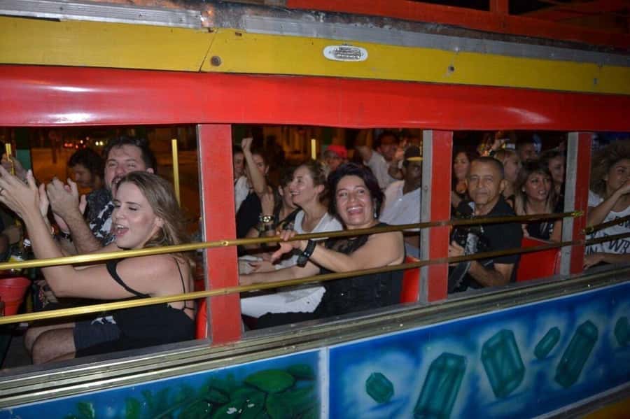 Cartagena: Night party in authentic Colombian chiva with entertainer - San Felipe Castle from the outside