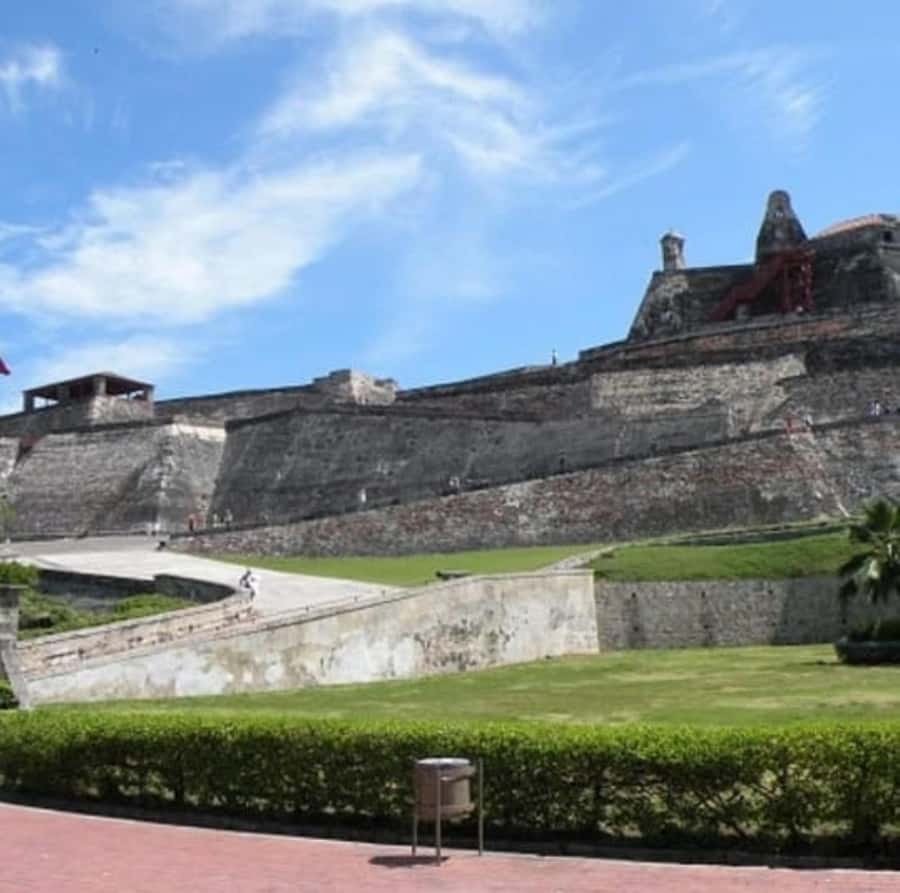 Cartagena: Panoramic City Tour, Monuments, Walls, Castle - The chiva ride gives you Cartagena’s big picture