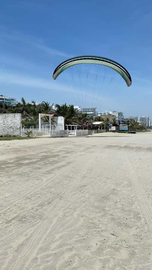 Cartagena: Paratriking Flight from the Beach - Weather, timing, and what can go wrong