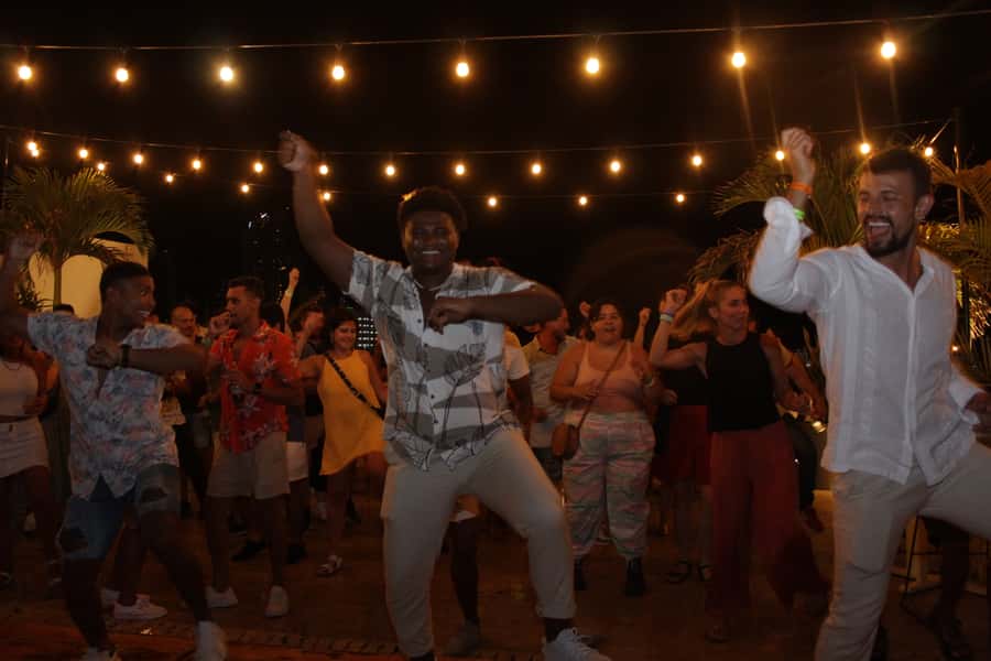 Cartagena: Pub Crawl with Dancing Lessons and Free Shots - Quick takeaways from this Cartagena night out