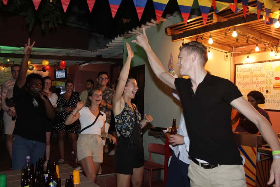 Cartagena: Pub Crawl with Dancing Lessons and Free Shots - What kind of night is this?