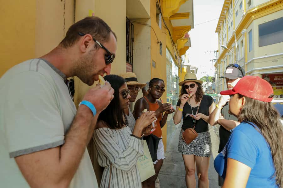 Cartagena: Street Food Walking Tour - Why this food walk gives you more than a quick snack