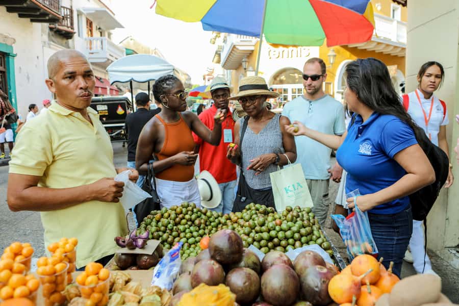 Cartagena: Street Food Walking Tour - Plantains, fruit, and the food between meals
