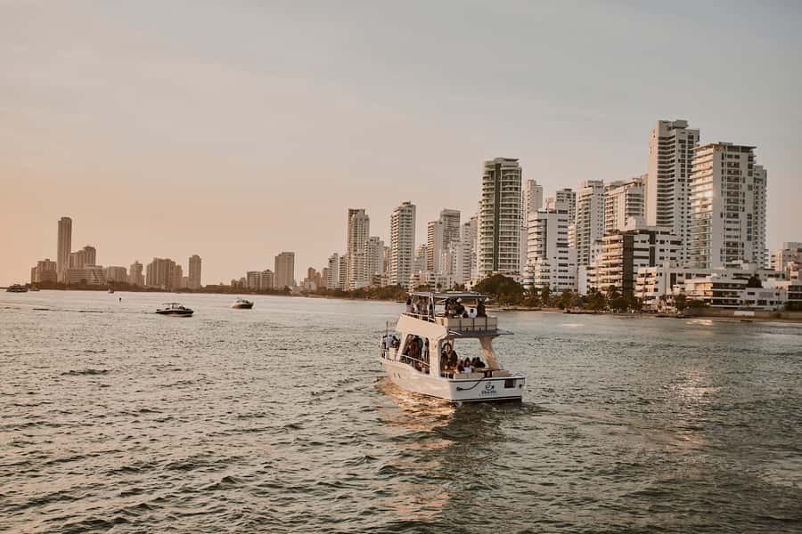 Cartagena: Sunset Cruise with Open Bar - Open bar, music, and the party mood