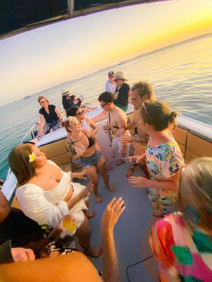 Cartagena: Sunset in boat in the bay with music and liquor - What kind of Cartagena experience is this?