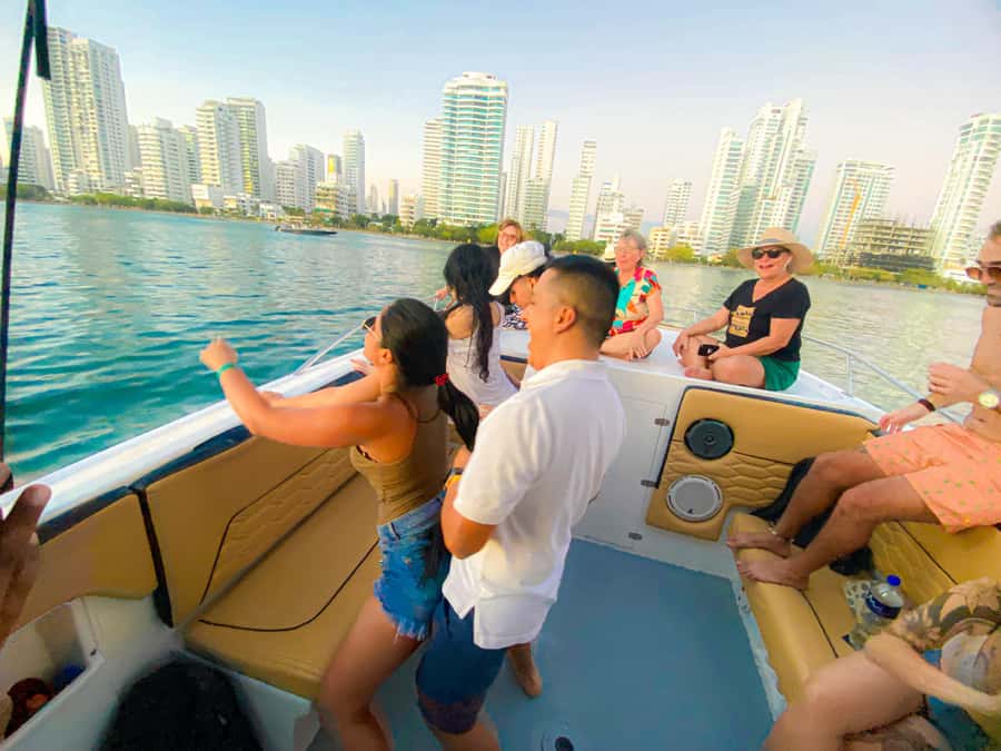 Cartagena: Sunset in boat in the bay with music and liquor - Leaving the dock and entering the bay