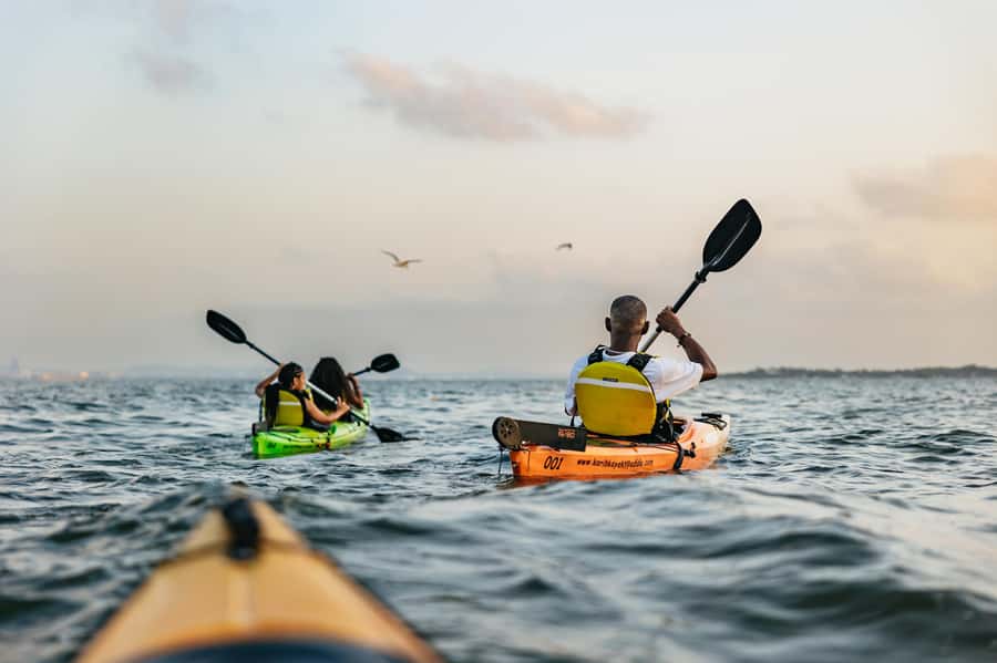 Cartagena: Sunset Sea Kayaking Tour - Why kayaking gives you a different Cartagena view