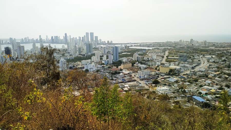 CARTAGENA: The Best CITY TOUR of my Magical City - Cartagena Bay and Cuartel del Pastelillo