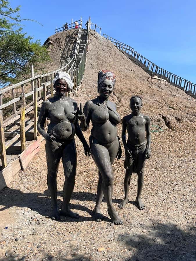 Cartagena: Totumo Mud Volcano with Bilingual Guide - Optional services and avoiding surprise charges