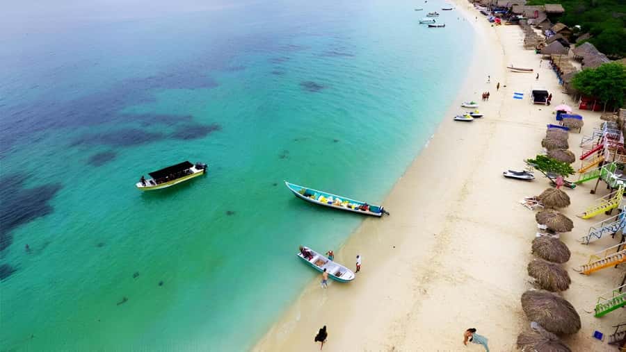 Cartagena: Visit 4 islands in a speedboat + plankton! - Playa Blanca on Barú: the strongest daytime stop