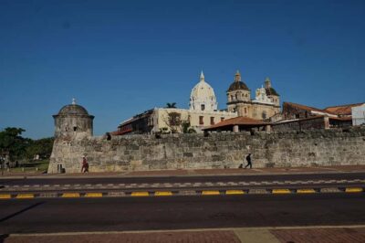 Walled City and Getsemani Shared Walking Tour