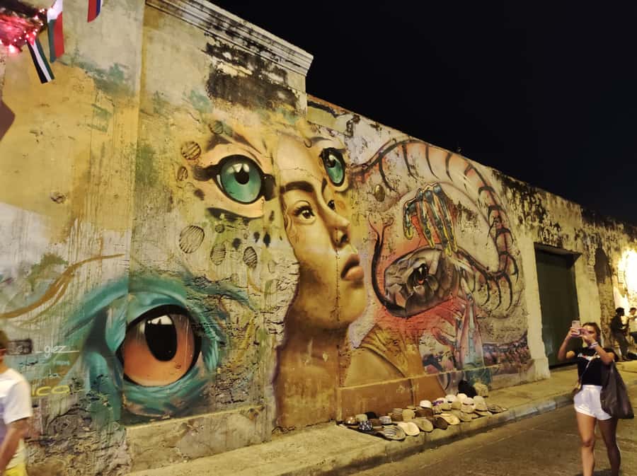 Cartagena: Walled City and Getsemani Shared Walking Tour - Who should book this Cartagena walk?