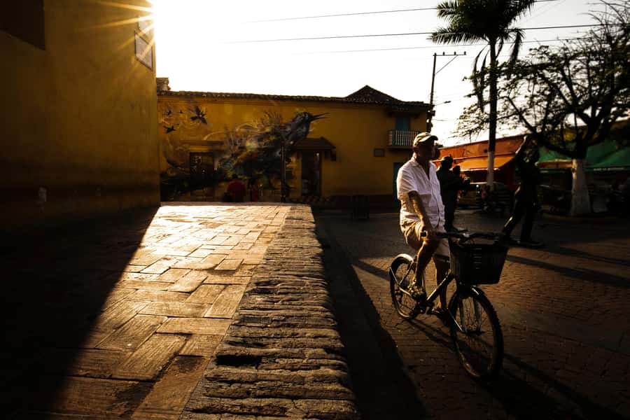 Cartagena: Walled City Walking Tour - The plazas that shaped public Cartagena