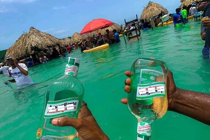 Cholon The party island, with DJ on board - The return ride and drop-off deserve attention