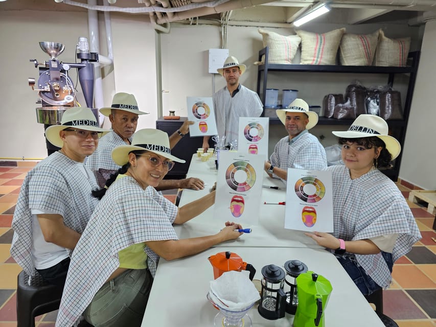 Coffee Experience with roasting show in Comuna 13 - Coffee cream makes the final lesson memorable