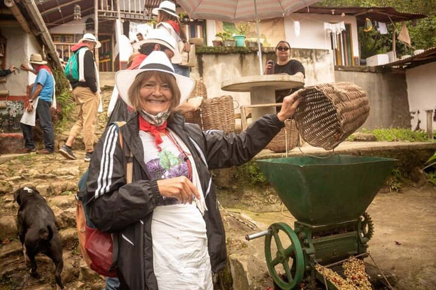 Coffee Tour from Medellin with Lunch and Coffee Tasting - Carlos Valle’s coffee, countryside, and storytelling