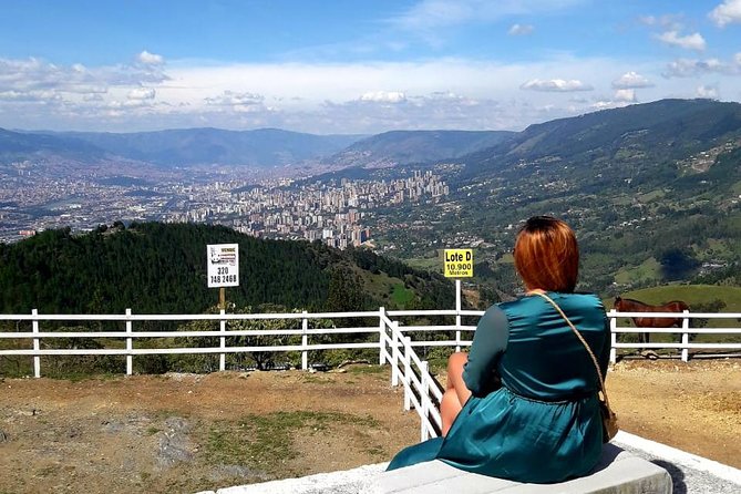 Complete Pack: Pablo Escobar Tour and Comuna 13 - What $94.05 really buys you