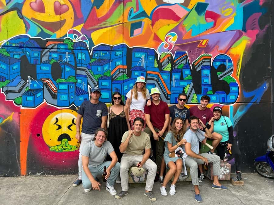 Complete Tour in Comuna 13: Graffiti, History and Street Delights - The Comuna 13 ice cream stop