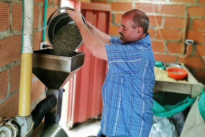 Comuna 13 & Coffee Farm Private Tour in Medellin | The Best Combo - Four Brewing Methods and a Better Cup of Coffee