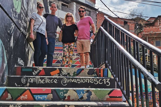 Comuna 13 & Coffee Farm Private Tour in Medellin | The Best Combo - The Drive to Sabaneta and a Farm Lunch